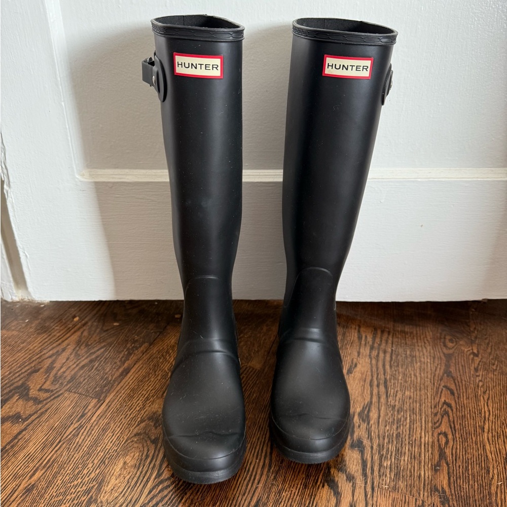 Size 8 Tall Hunter Rain Boots